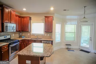 2182 Dodson Woods Drive, Fairburn, GA 30213 - Photo 9