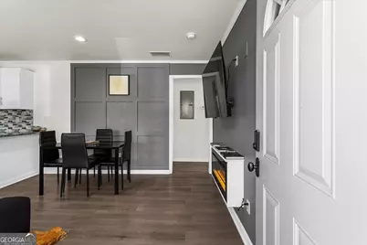 1111 Valley View Road SE, Atlanta, GA 30315 - Photo 7