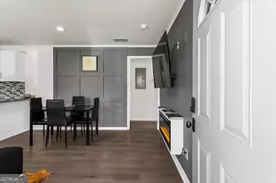 1111 Valley View Rd SE, Atlanta, GA 30315 - Photo 7