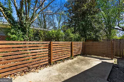 1111 Valley View Road SE, Atlanta, GA 30315 - Photo 11