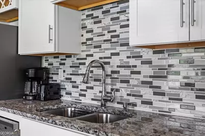1111 Valley View Road SE, Atlanta, GA 30315 - Photo 9
