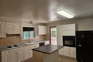 3543 Cloudland Dr, Stone Mountain, GA 30083 - Photo 5