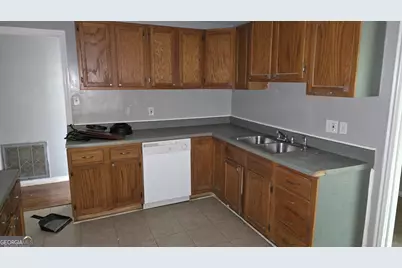 140 Spencer Hill Court, Macon, GA 31206 - Photo 5