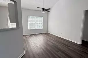 8106 Wynfield Dr, Jonesboro, GA 30238 - Photo 11