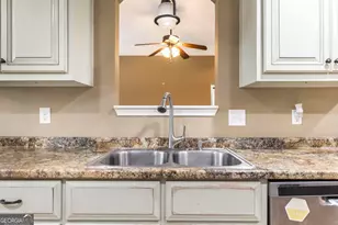 320 Haven Way, Perry, GA 31069 - Photo 13