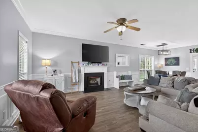 200 Meadow Lake Drive, Carrollton, GA 30116 - Photo 21