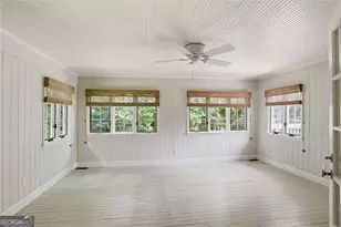 7265 Thornhill Ln NE, Sandy Springs, GA 30328 - Photo 11