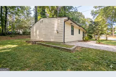 3283 Pebble Drive, Atlanta, GA 30344 - Photo 25