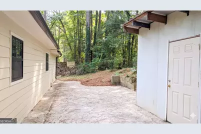 3283 Pebble Drive, Atlanta, GA 30344 - Photo 23