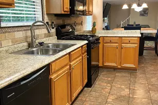 4889 Triger Ln, Fairburn, GA 30213 - Photo 5