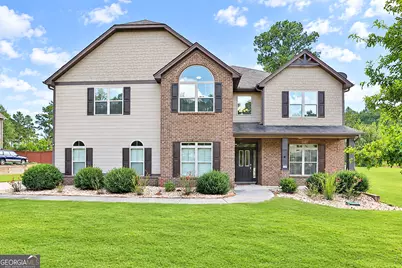 270 Darien Drive, Senoia, GA 30276 - Photo 1