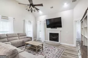 211 Cade Terrace, Warner Robins, GA 31088 - Photo 9