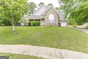 211 Cade Terrace, Warner Robins, GA 31088 - Photo 1