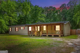 1025 Pine Needle Dr, Ellabell, GA 31308 - Photo 1