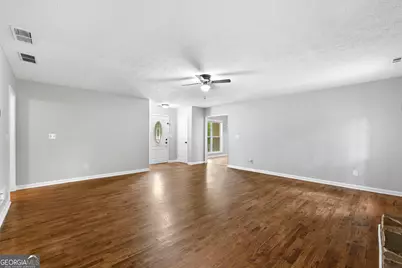 6940 Vesta Brook Drive, Morrow, GA 30260 - Photo 9