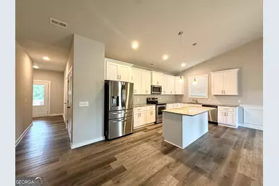 308 N Point Circle, Hartwell, GA 30643 - Photo 3