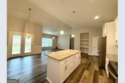 308 N Point Circle, Hartwell, GA 30643 - Photo 3