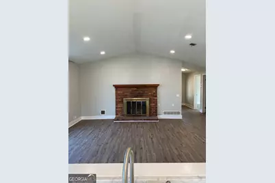 212 N Caswell, Glennville, GA 30427 - Photo 7