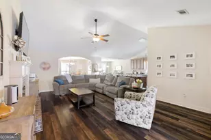 802 Brandon Dr, Winder, GA 30680 - Photo 5