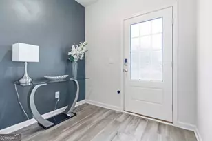 5321 Glade Park Dr, Lilburn, GA 30047 - Photo 5