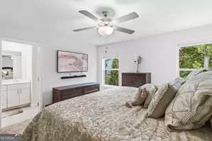5321 Glade Park Dr, Lilburn, GA 30047 - Photo 15