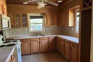201 Davis Dr, Centerville, GA 31028 - Photo 3