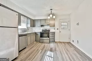 538 Wexwood Dr, Riverdale, GA 30274 - Photo 11