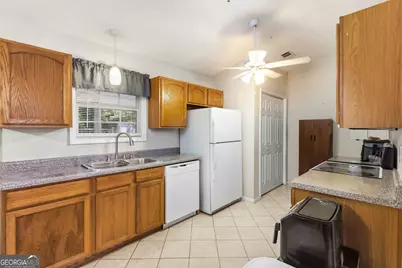 440 Shenandoah Court, Winder, GA 30680 - Photo 7