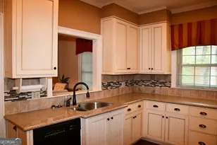 1180 Azalea Cir SE, Conyers, GA 30013 - Photo 13