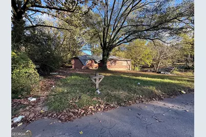 395 Woodlawn Avenue NW, Atlanta, GA 30318 - Photo 1