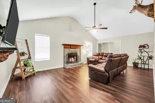 681 Locust Rd, Locust Grove, GA 30248 - Photo 5