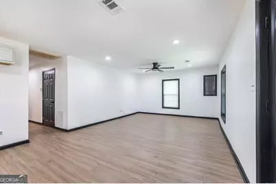 404 Benjamin St, Fort Valley, GA 31030 - Photo 3