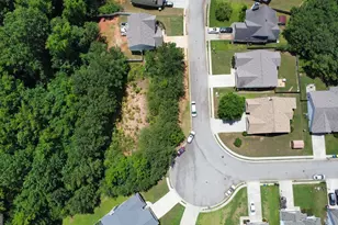 18 Hill Top Circle, Grantville, GA 30220 - Photo 43