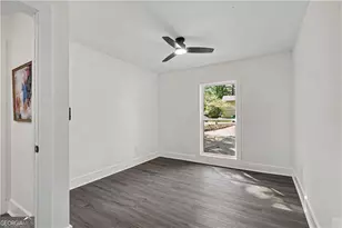 1027 Mainstreet Lake Dr, Stone Mountain, GA 30088 - Photo 19