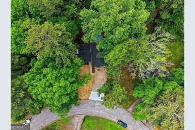1027 Mainstreet Lake Drive, Stone Mountain, GA 30088 - Photo 33