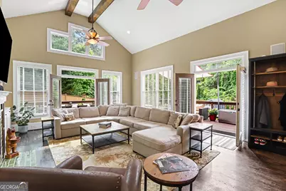 1390 Thomas Road, Decatur, GA 30030 - Photo 13