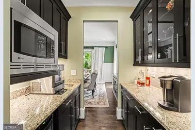 1390 Thomas Road, Decatur, GA 30030 - Photo 11