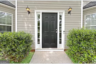 5983 Hitt Lake Trail, Stone Mountain, GA 30087 - Photo 3