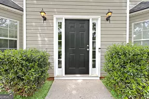 5983 Hitt Lake Trail, Stone Mountain, GA 30087 - Photo 3