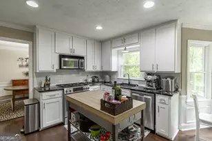 3236 Classic Dr, Snellville, GA 30078 - Photo 7