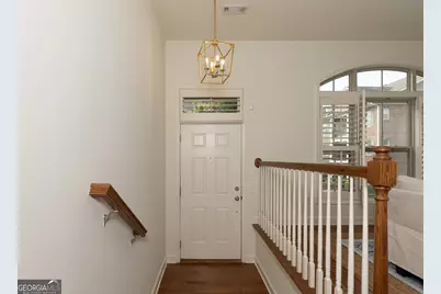 7280 Glisten Avenue, Atlanta, GA 30328 - Photo 13