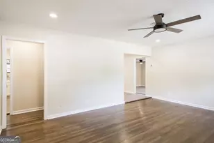 407 Pineview Dr, Waycross, GA 31501 - Photo 5