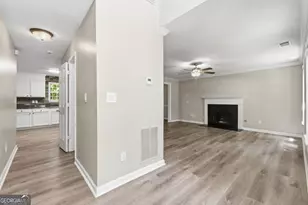 5320 Rolling Meadow Dr, Powder Springs, GA 30127 - Photo 9