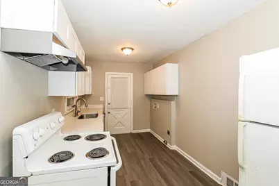 1752 Laurelwood Drive SW, Atlanta, GA 30311 - Photo 5