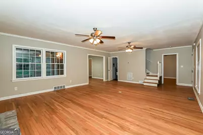 1752 Laurelwood Drive SW, Atlanta, GA 30311 - Photo 3