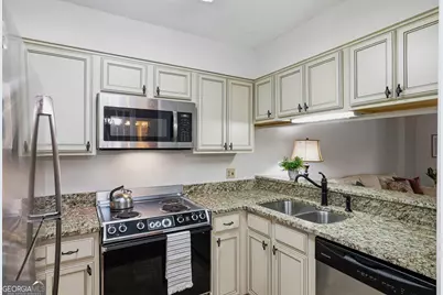 1800 Clairmont Lake #116, Decatur, GA 30033 - Photo 1