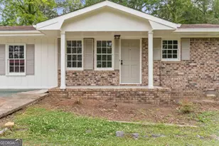 122 Carroll Cir, Carrollton, GA 30117 - Photo 1