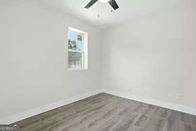 211 Jenks Street, Savannah, GA 31415 - Photo 15