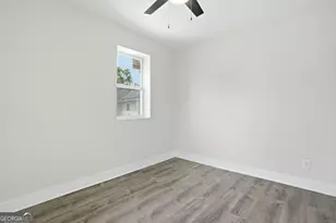 211 Jenks St, Savannah, GA 31415 - Photo 15