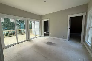 194 Poplar Cir, Lagrange, GA 30241 - Photo 9